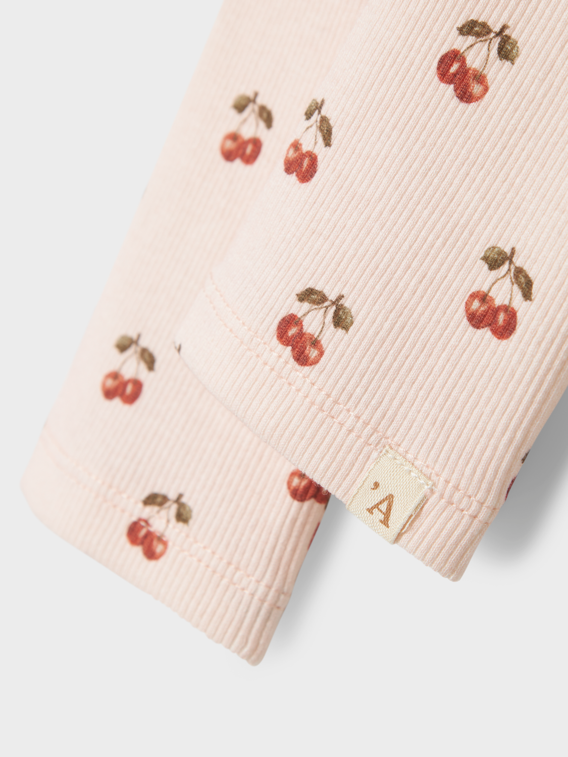 model_shot-front_full